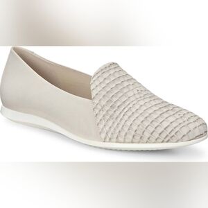 Ecco Touch Ballerina 2.0 Pull On Leather Flats Size 8. New In Box